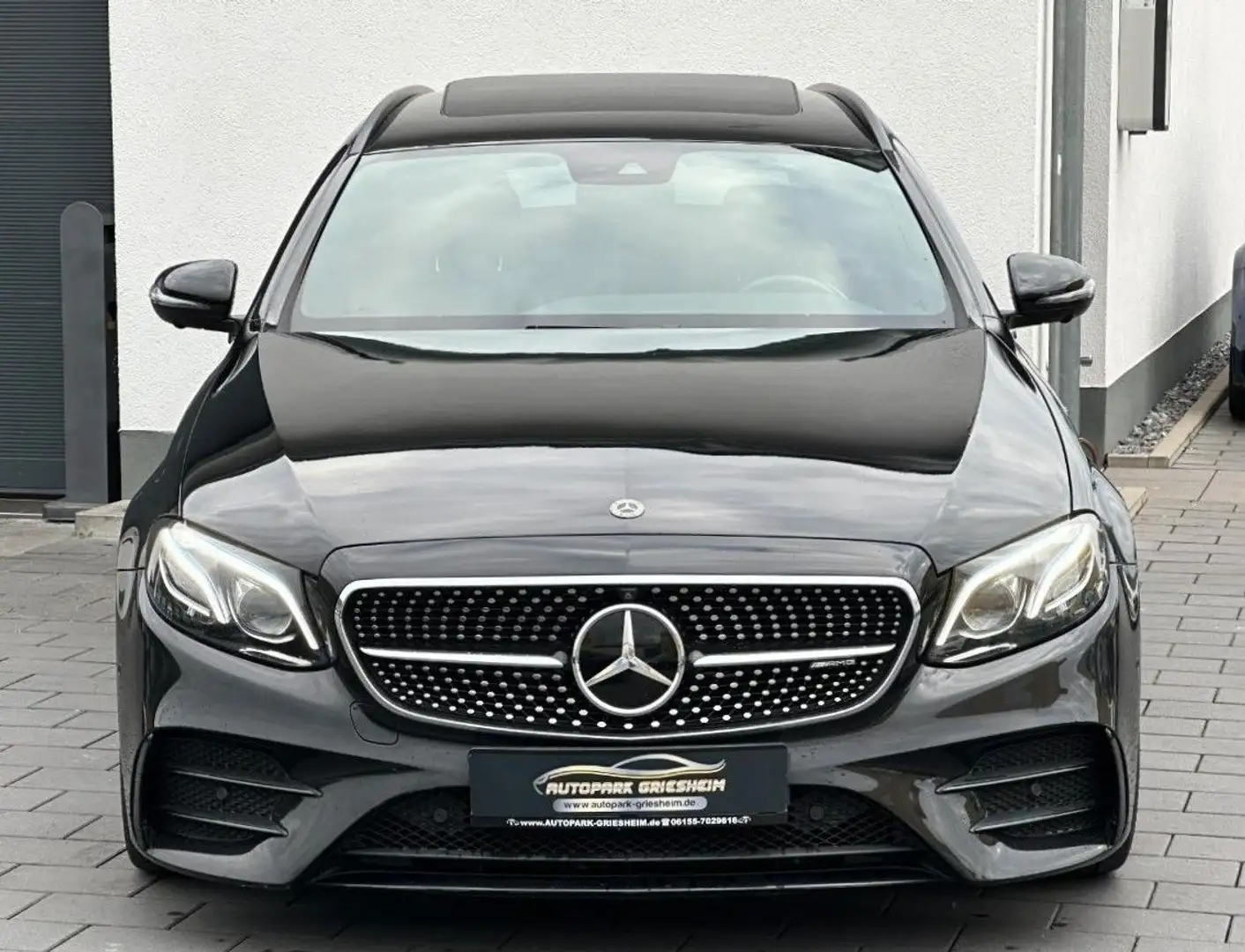 Mercedes-Benz E 43 AMG 4Matic*Widescreen*S-DACH*360°*AIR*Night Schwarz - 2