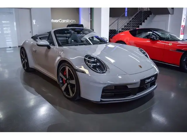 Porsche 992