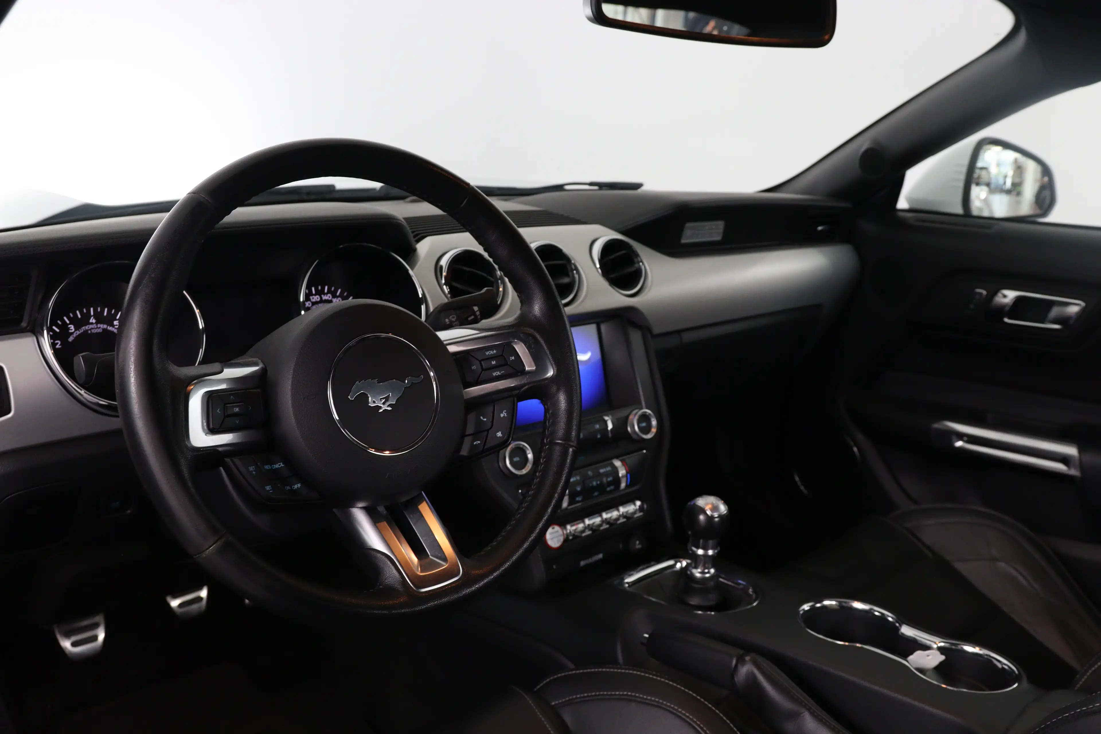 Ford Mustang Fastback 2.3EB | Recaro Sportstoelen | Xenon | Led — photo 5