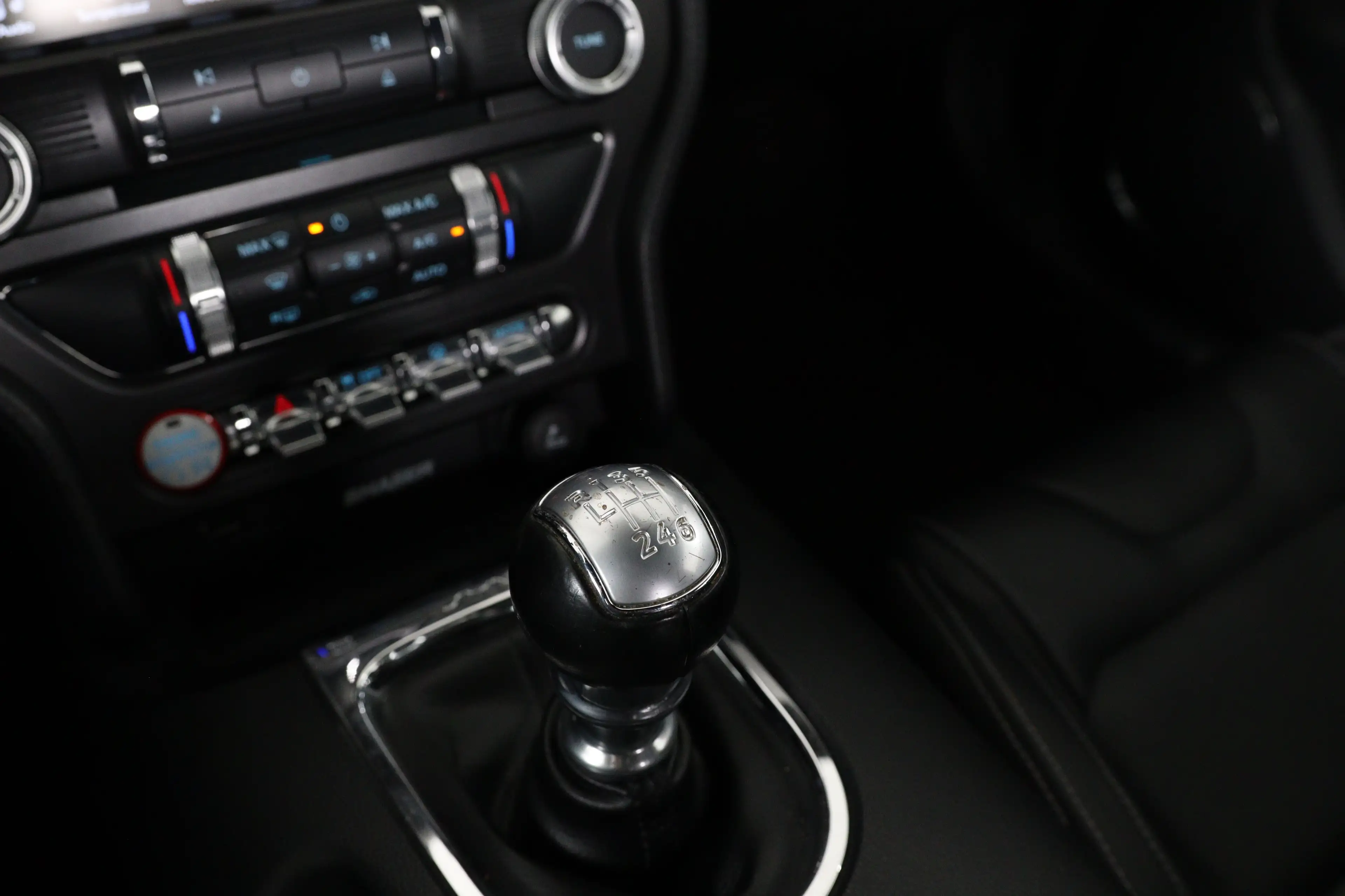 Ford Mustang Fastback 2.3EB | Recaro Sportstoelen | Xenon | Led — photo 47