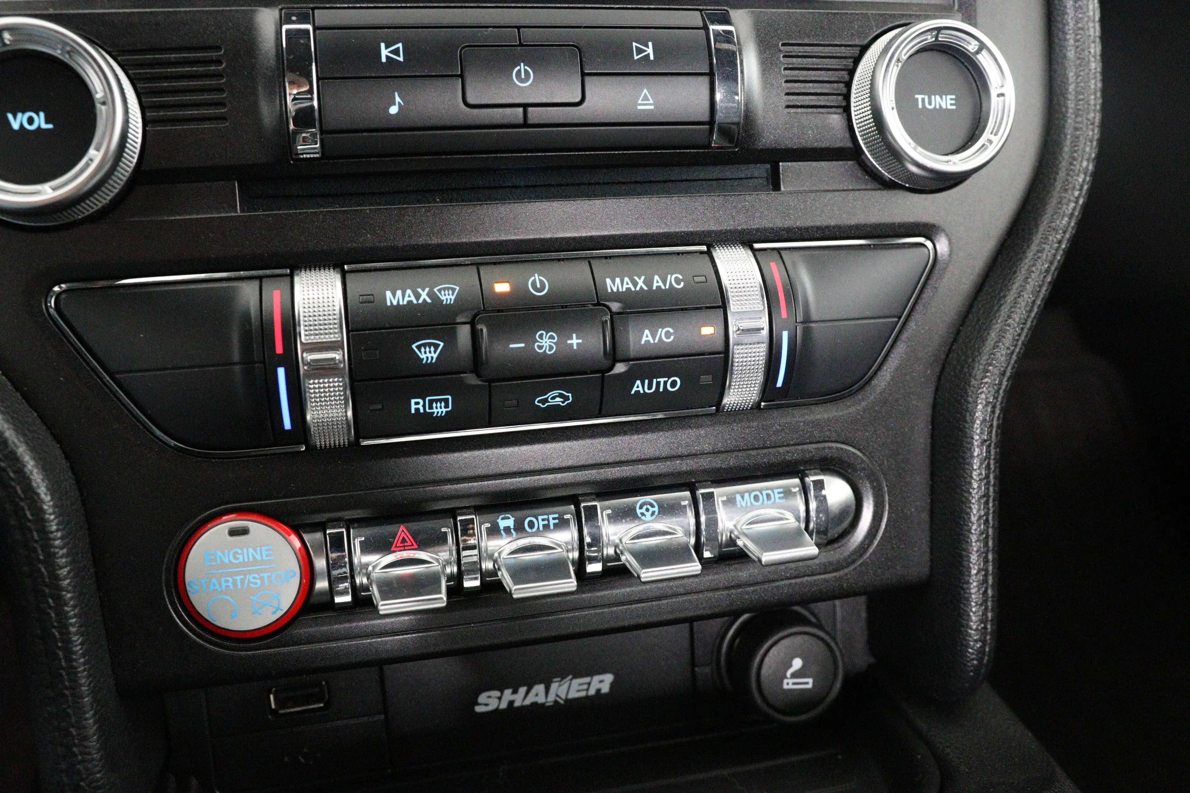 Ford Mustang Fastback 2.3EB | Recaro Sportstoelen | Xenon | Led — photo 19