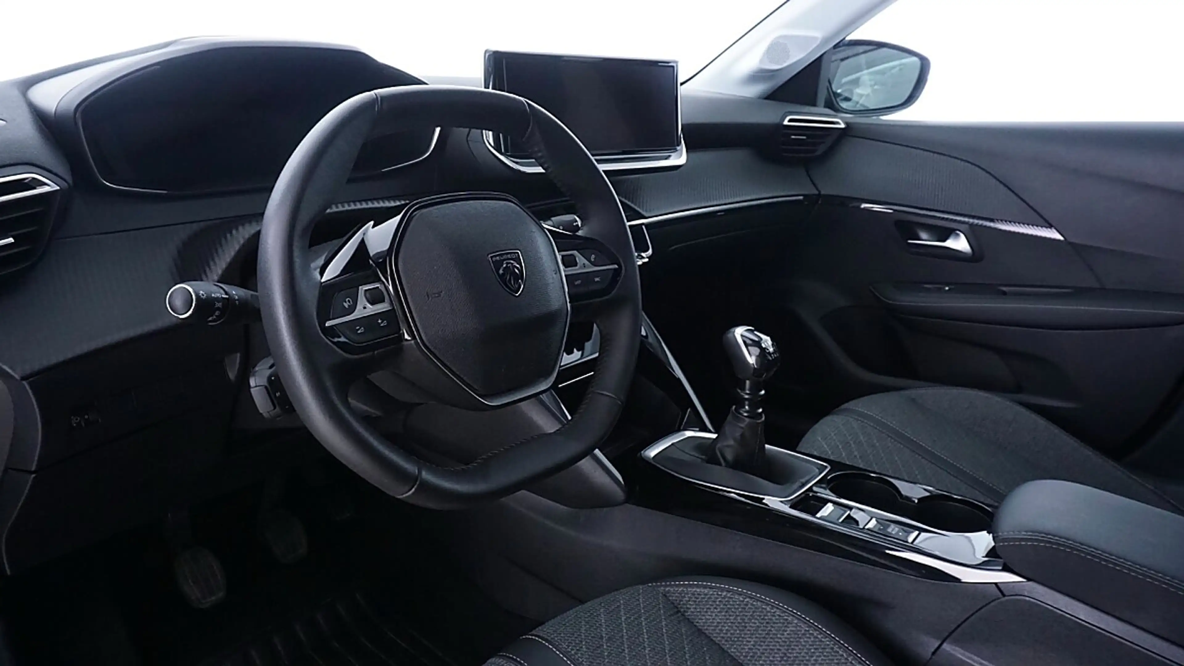 Peugeot 208 PureTech 100 S&S BVM6 Allure — photo 4