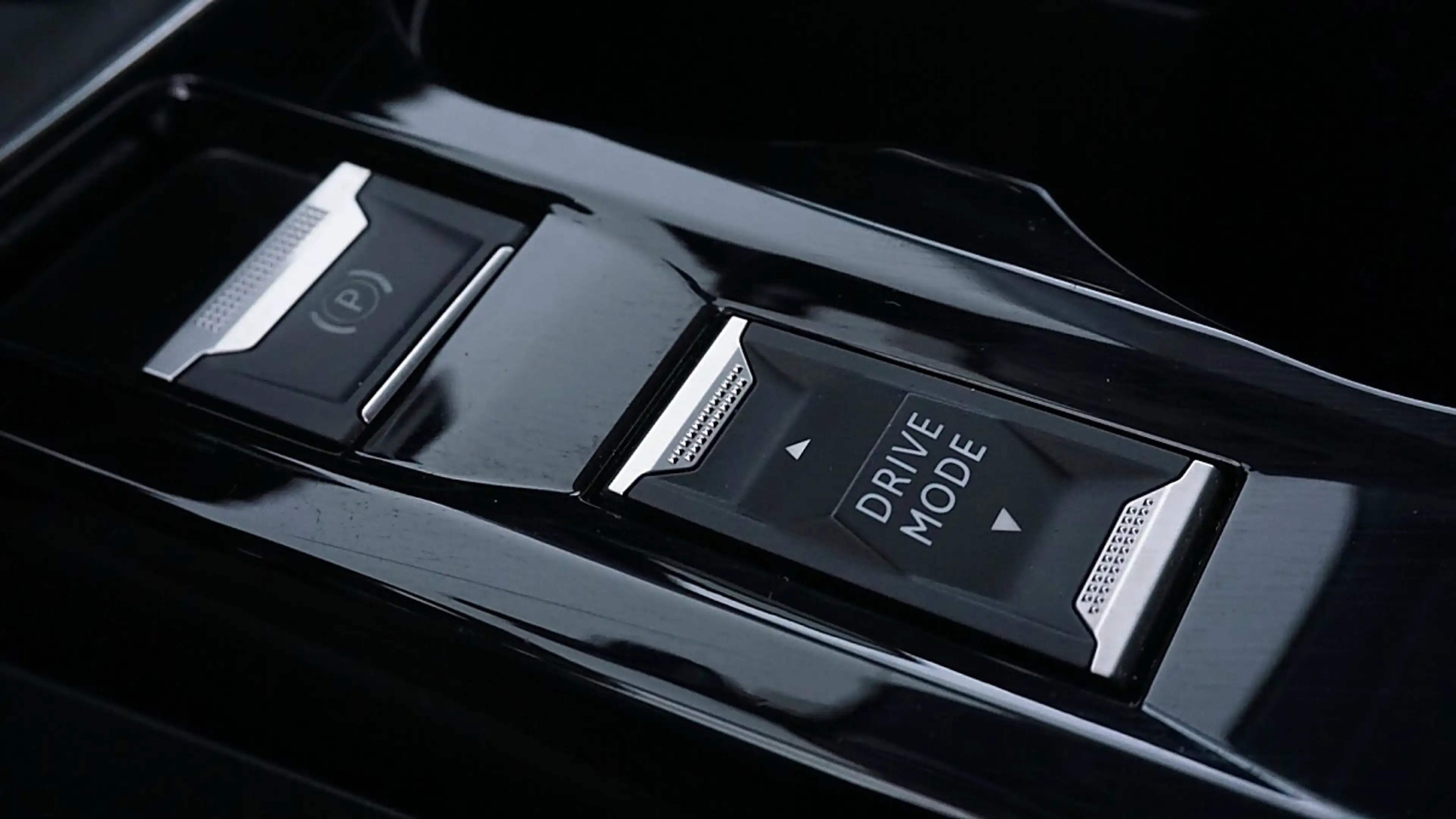 Peugeot 208 PureTech 100 S&S BVM6 Allure — photo 9