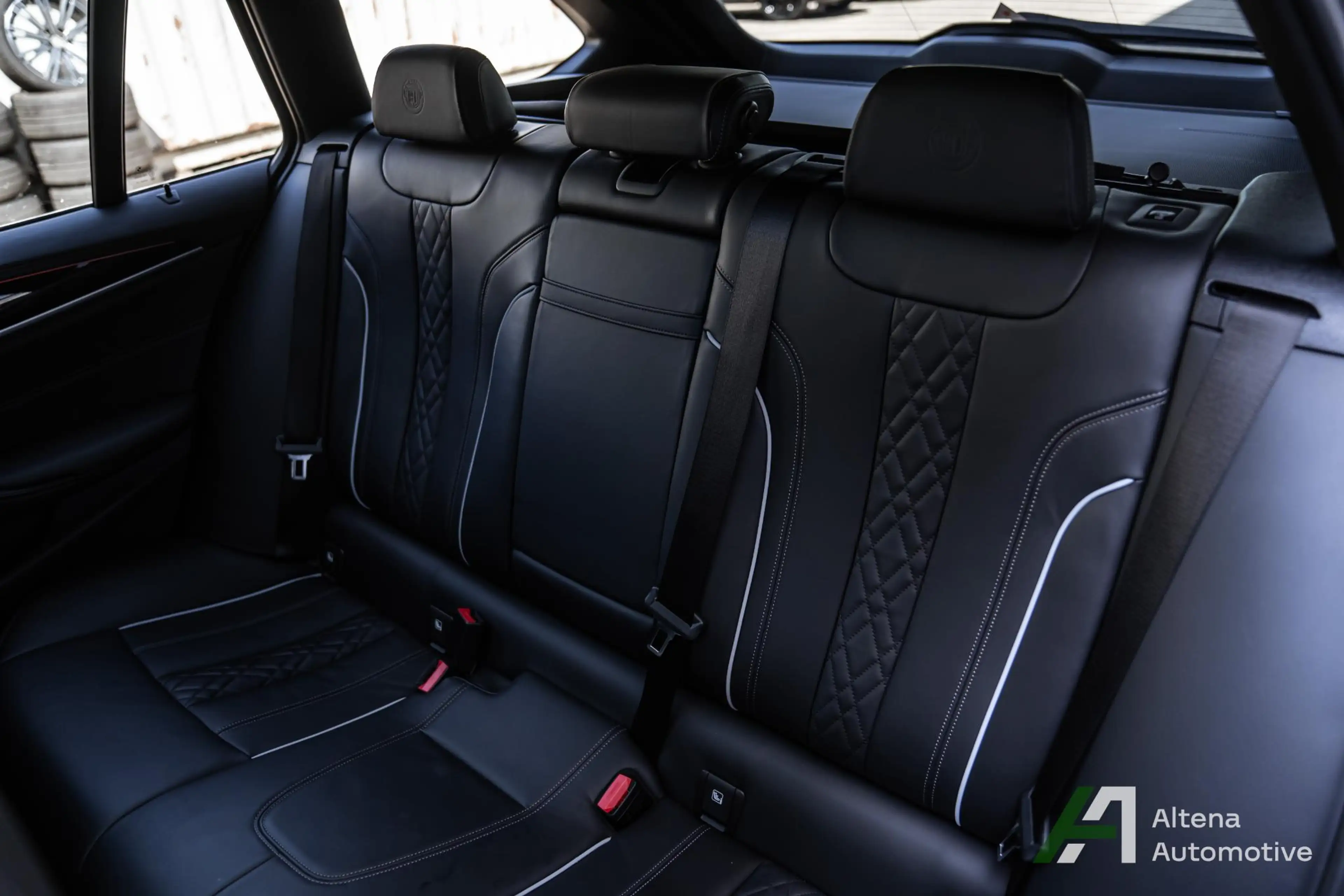Alpina B5 Touring ALLRAD — photo 10