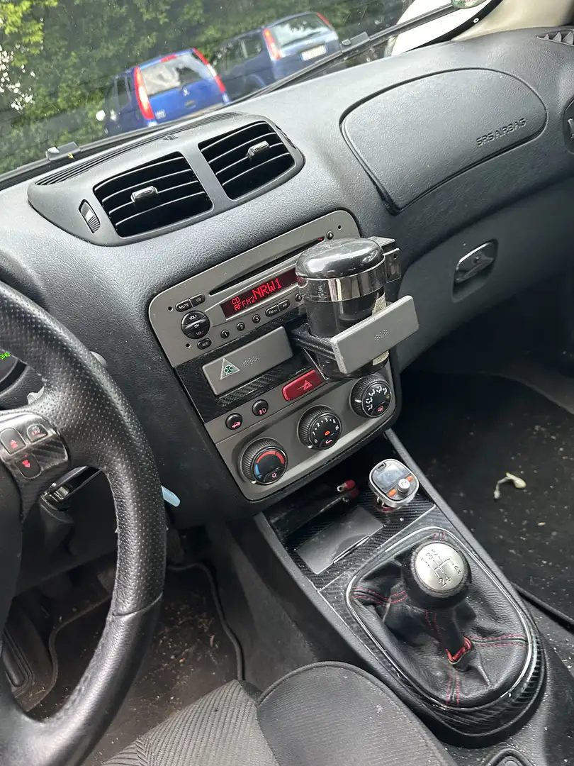 Alfa Romeo 147 1.6 Twin Spark Distinctive - 2