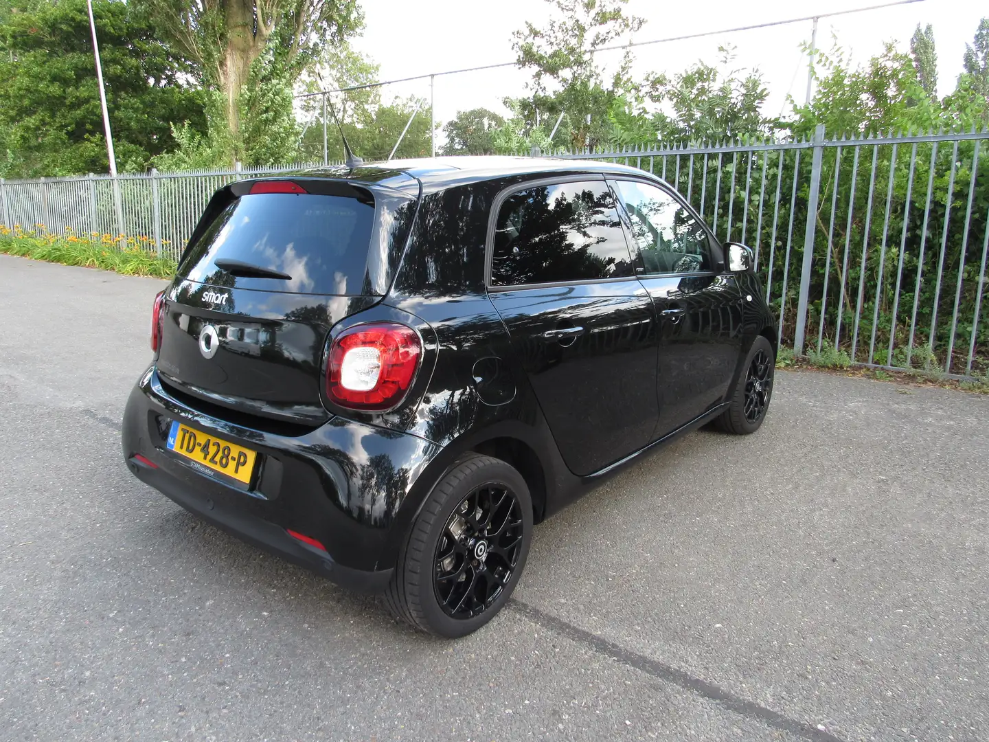 smart forFour ELECTRIC DRIVE 82PK BUSINESS SOLUTION - 2