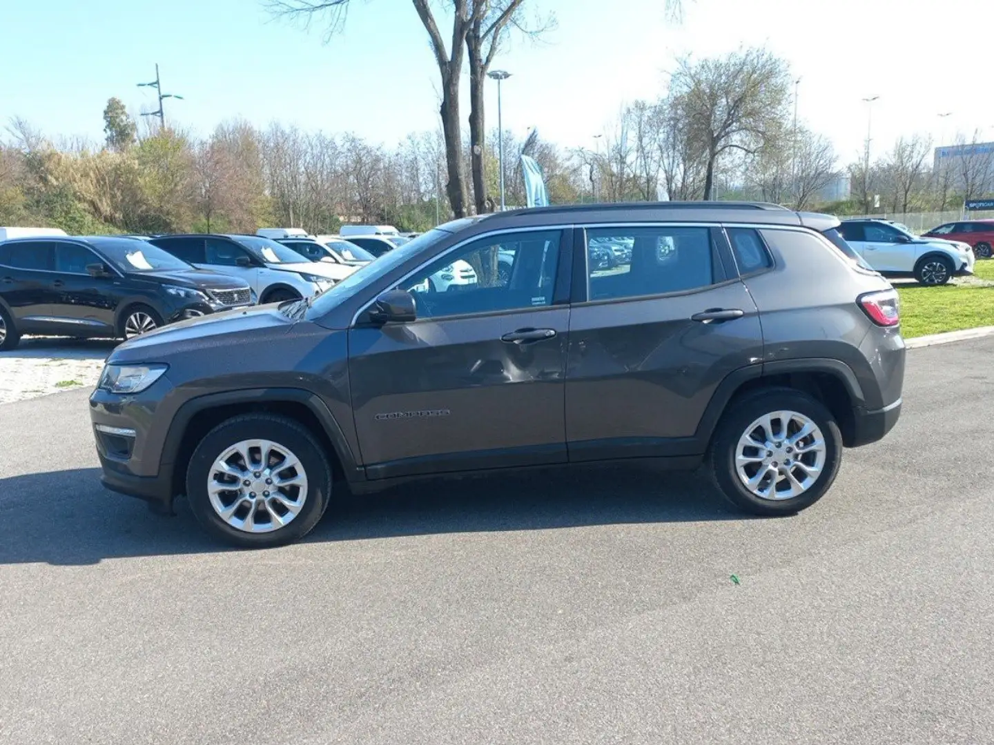 Jeep Compass 1.3 Turbo T4 96kW Longitude Grijs - 2