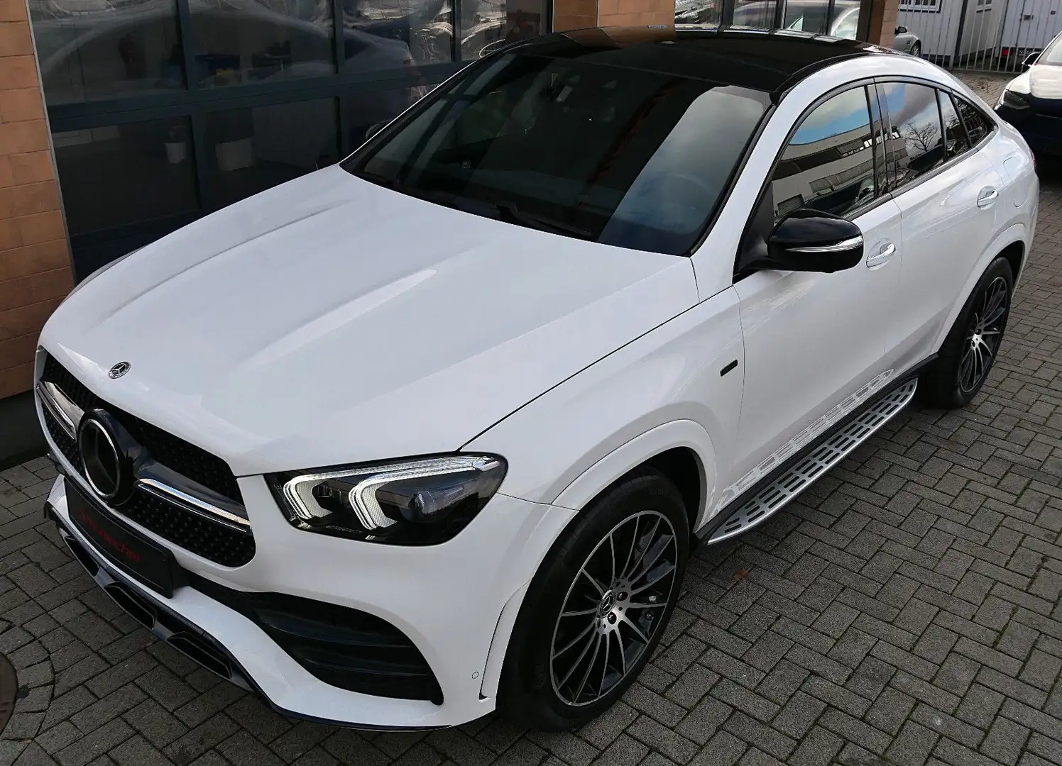 Mercedes-Benz GLE 350 de 4M.AMG,Airm.ACC,360,HUD,Belüf.Pan.Burm Weiß - 2