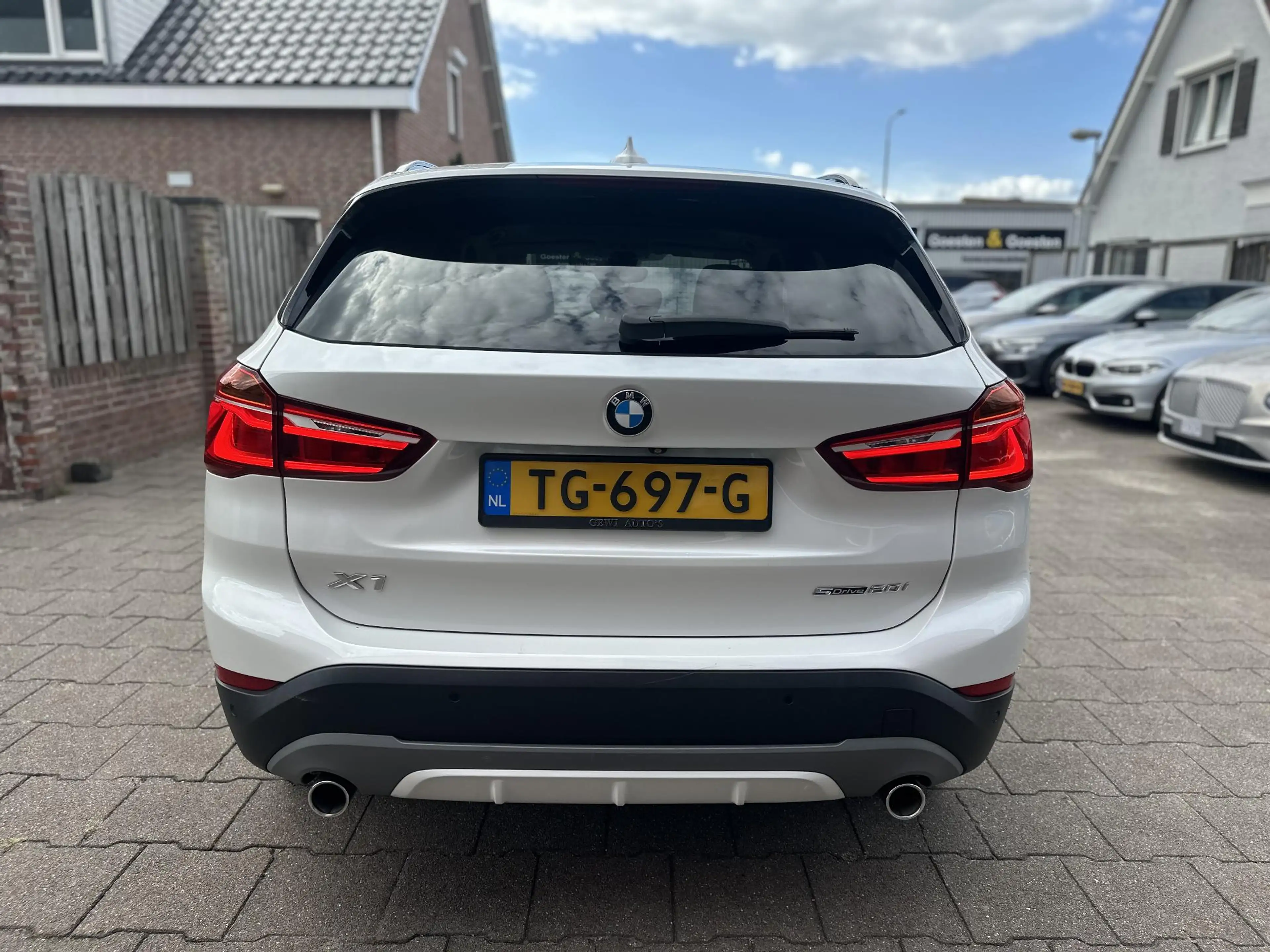 BMW X1 sDrive20i High Executive Memory|Pano|HiFi|HUD — photo 13