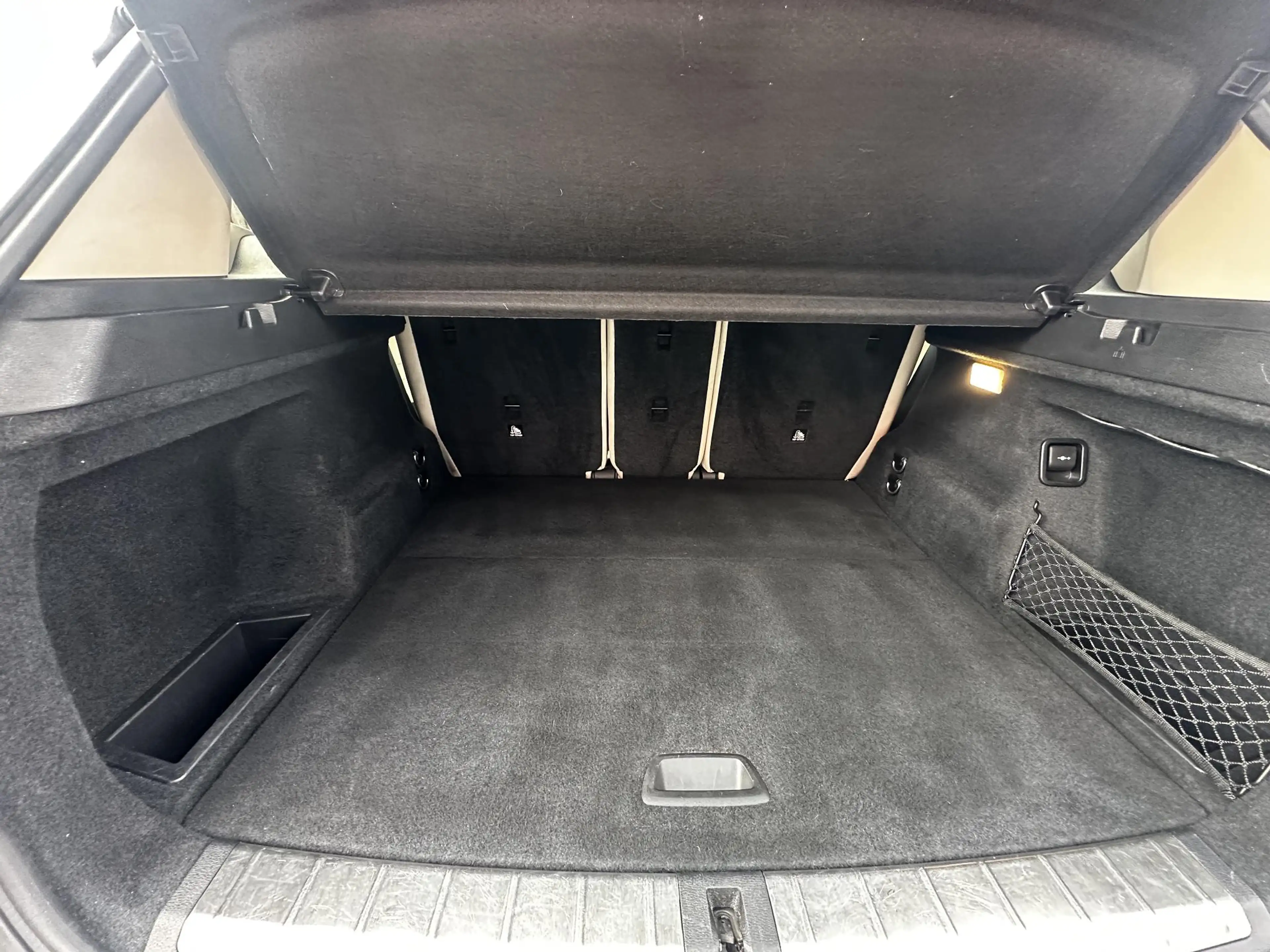 BMW X1 sDrive20i High Executive Memory|Pano|HiFi|HUD — photo 32