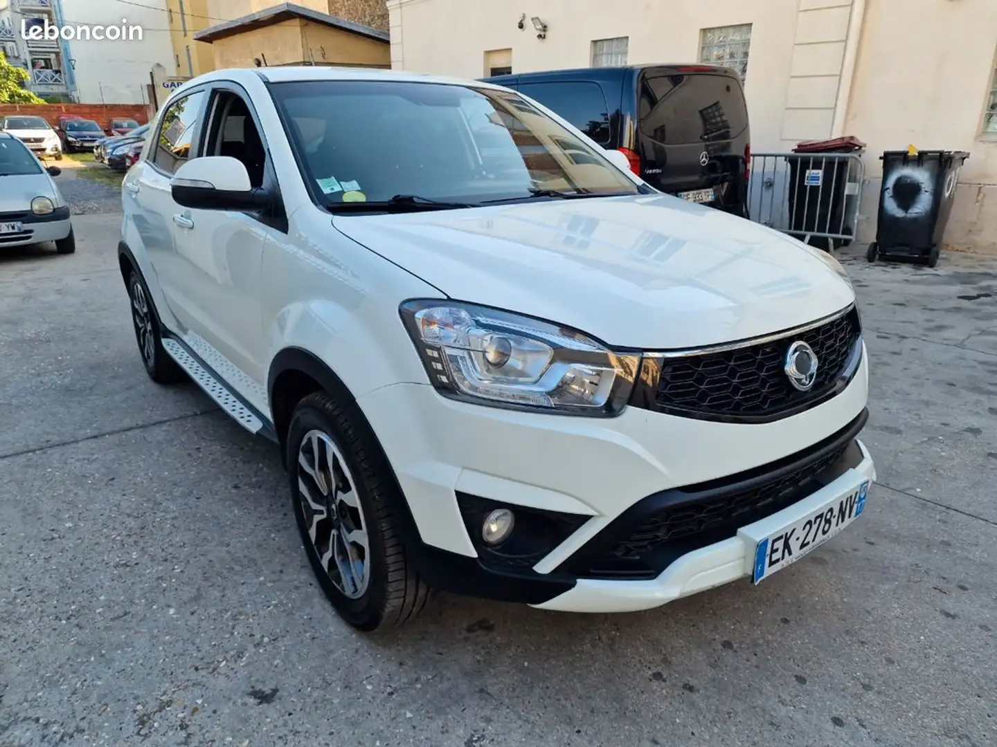 SsangYong Korando 2.2 xdi 178ch pack sport garantie 12-mois Alb - 2