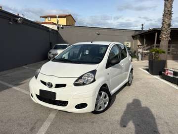 Aygo 5p 1.0 Now Connect+ Navigator