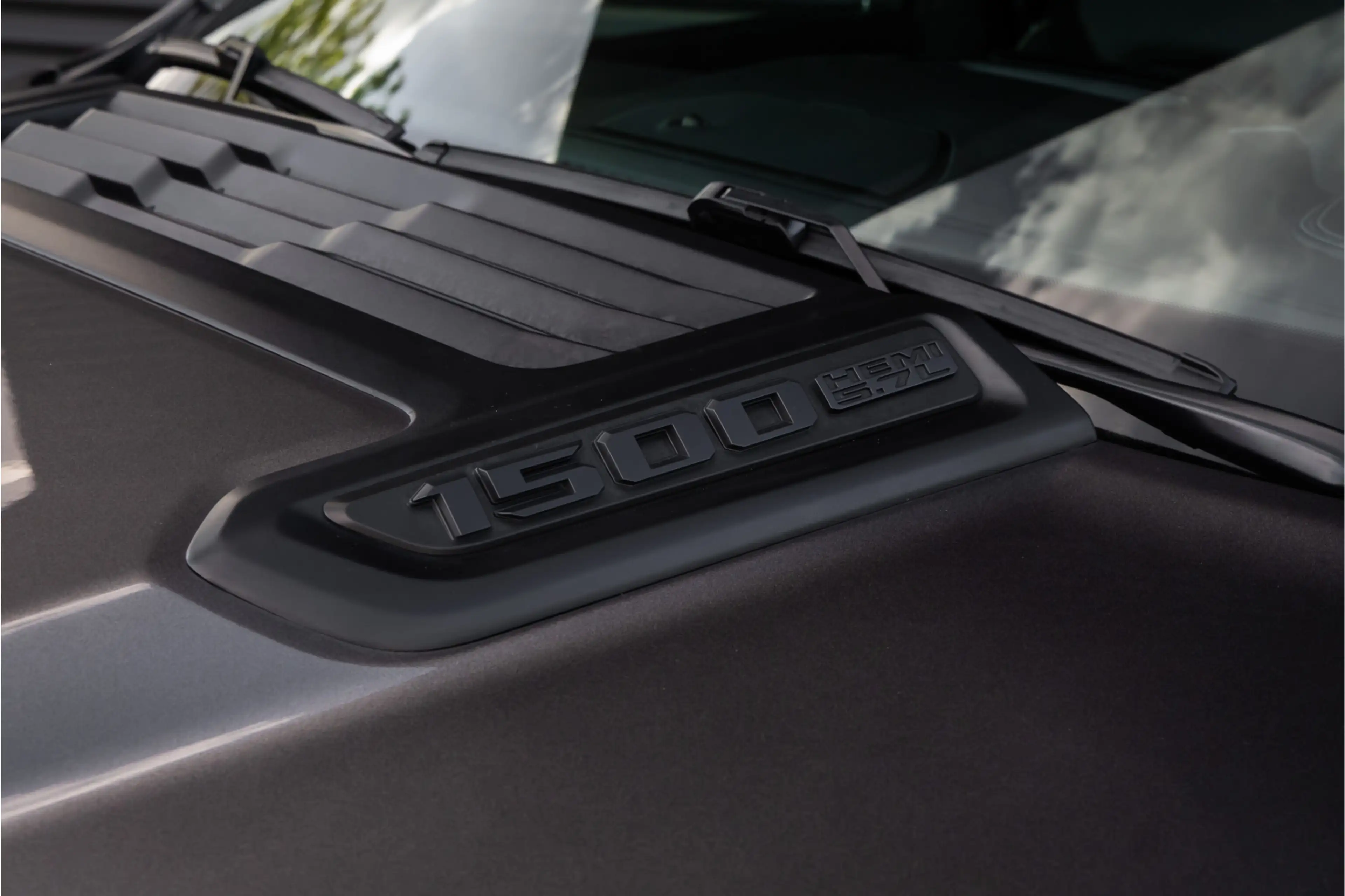 Dodge RAM 1500 5.7 V8 4x4 Crew Cab Laramie Pano - Harman Kar — photo 27