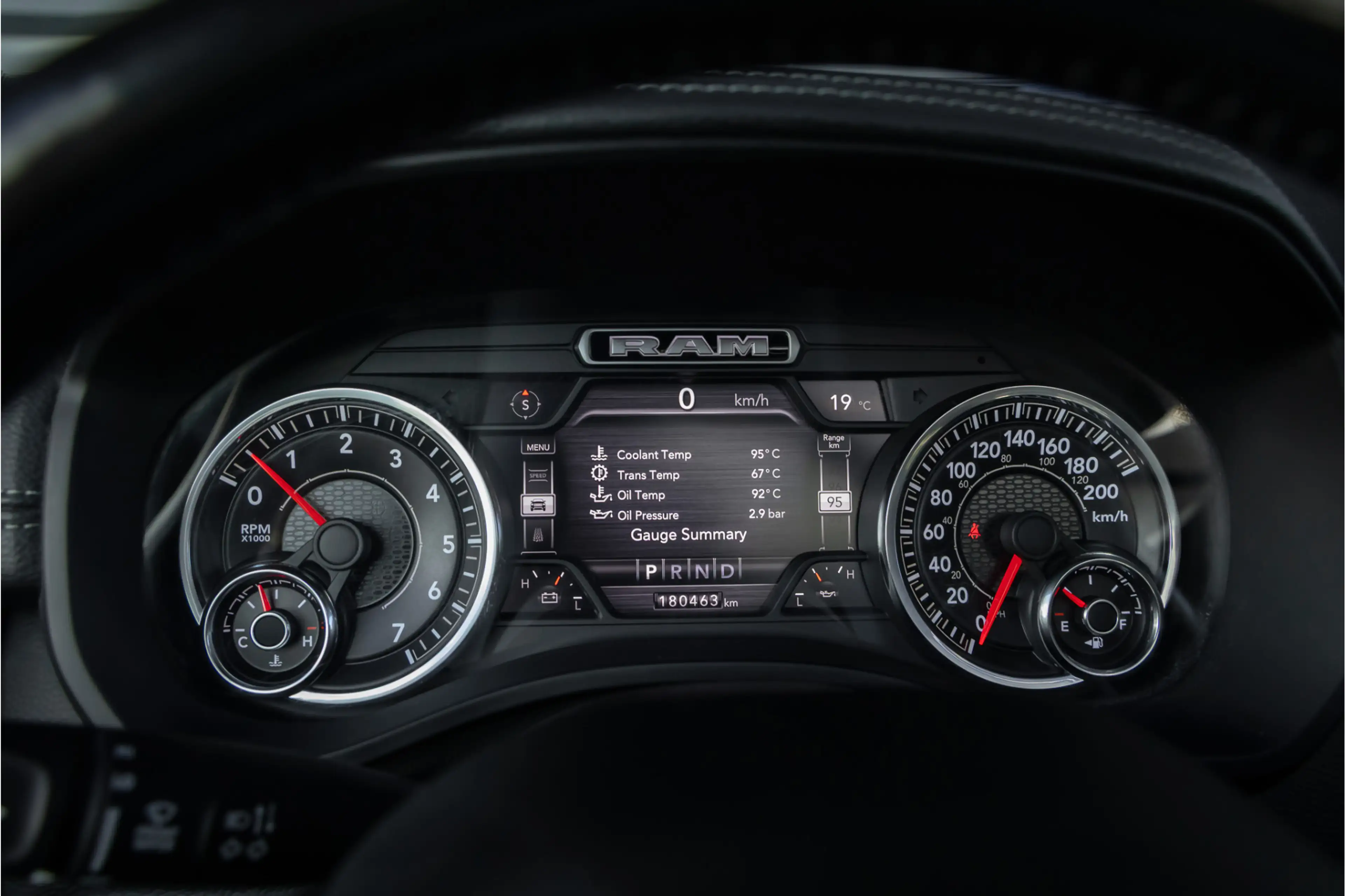 Dodge RAM 1500 5.7 V8 4x4 Crew Cab Laramie Pano - Harman Kar — photo 11