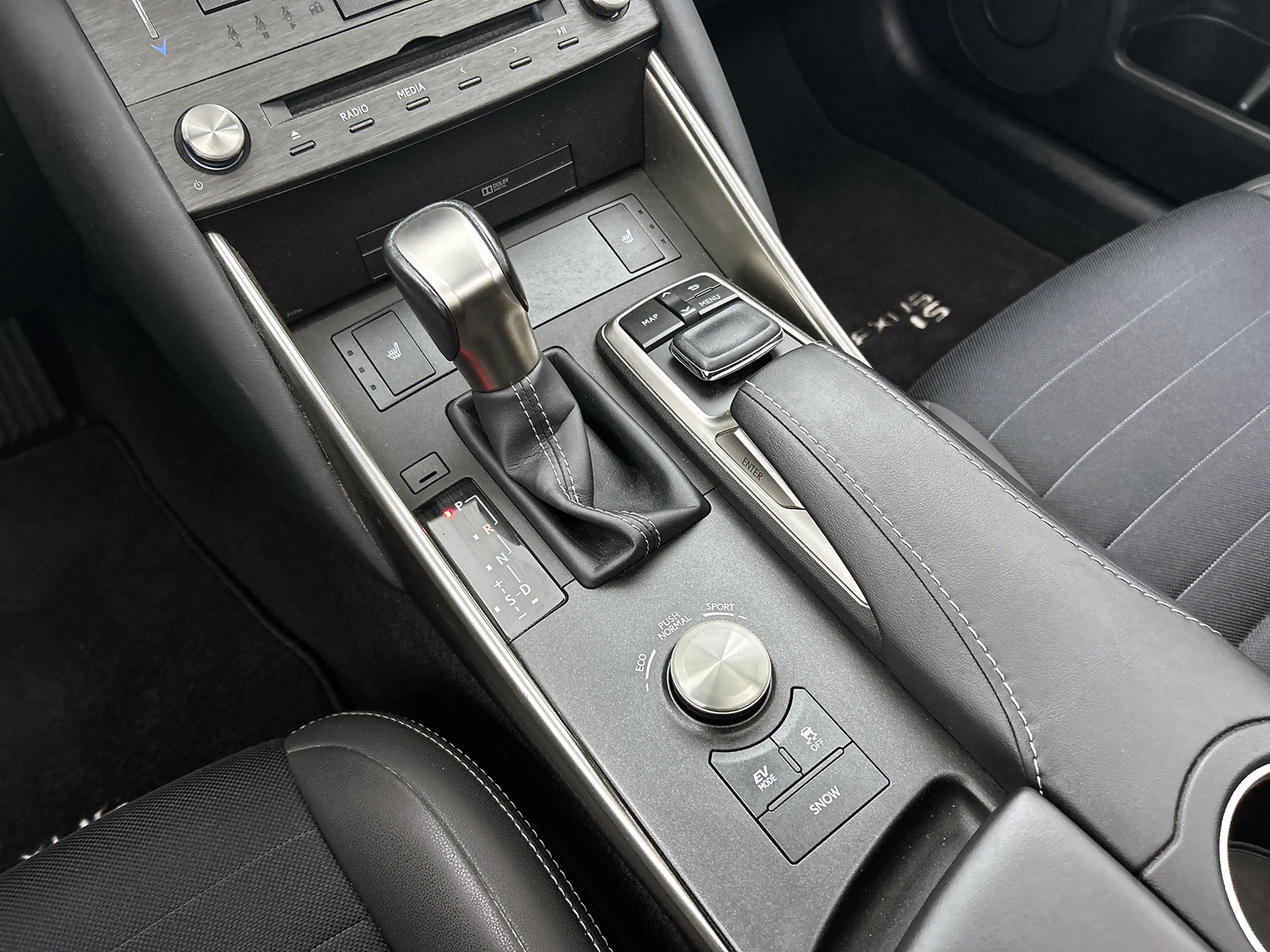 Lexus IS 300 300h Hybrid Business Line Pro | Schuifdak | Stoelv — photo 12