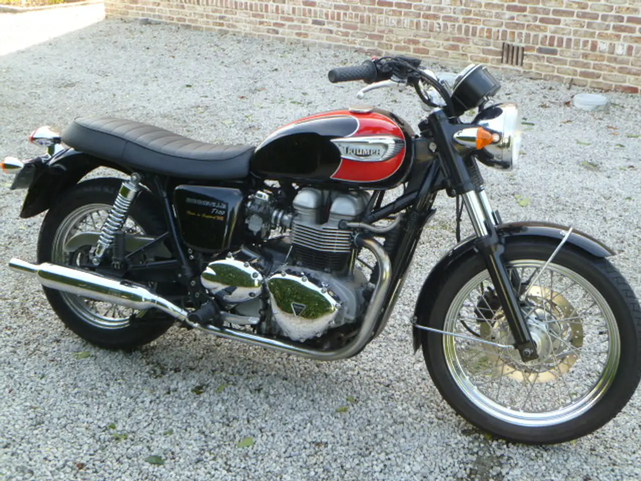 Triumph Bonneville T100