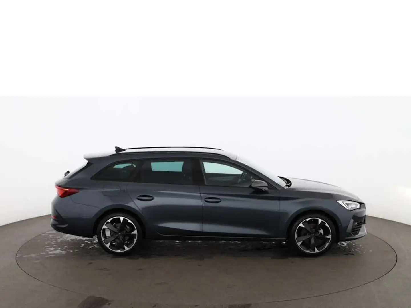 CUPRA Leon Sportstourer 1.5 eTSI Aut LED RADAR ASSIST Grau - 2