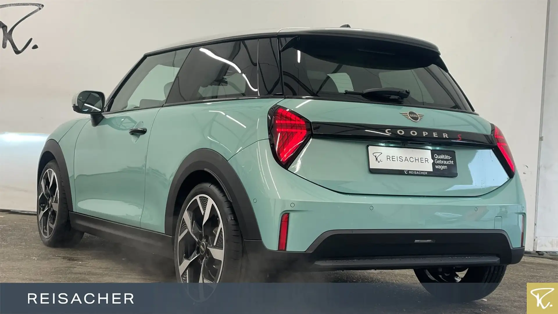 MINI Cooper S CooperS A Classic-Trim HUD 360° Pano SHZ H&K 18" Grün - 2