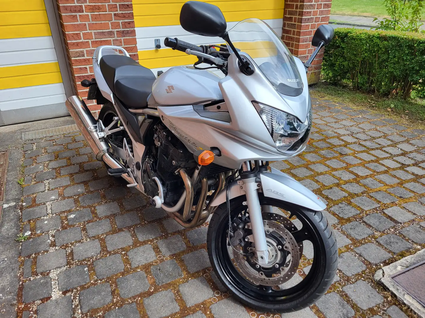 Suzuki Bandit 650 GSF 650A Срібний - 2