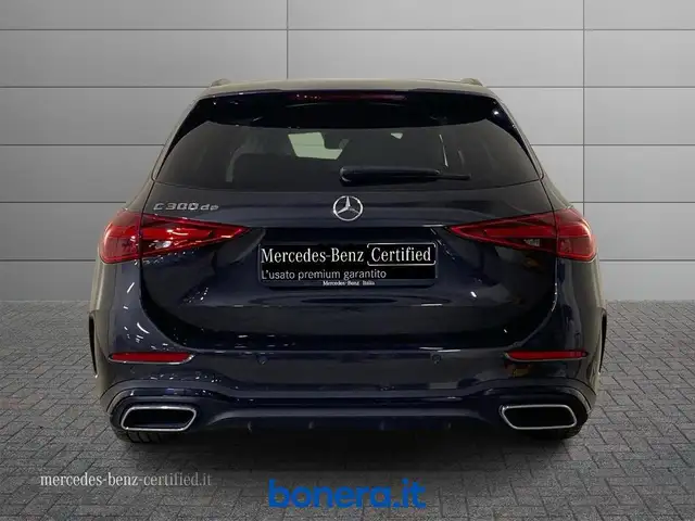 Mercedes-Benz C-Class view 5