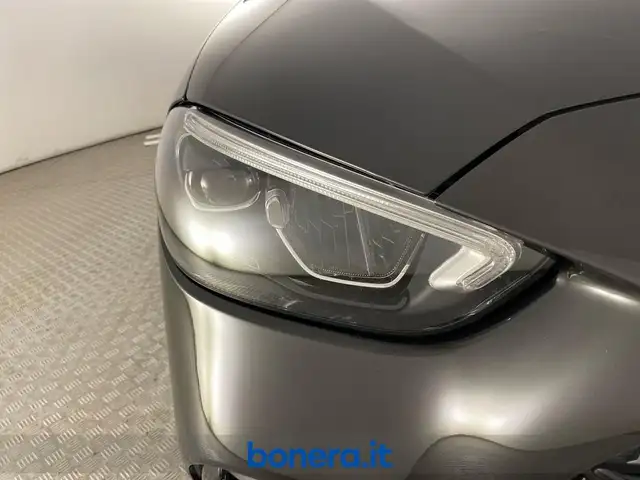 Mercedes-Benz C-Class view 8