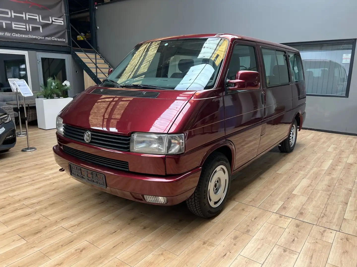 Volkswagen T4 Syncro/7 Sitzer/Standheizung/EFH/ZV crvena - 1