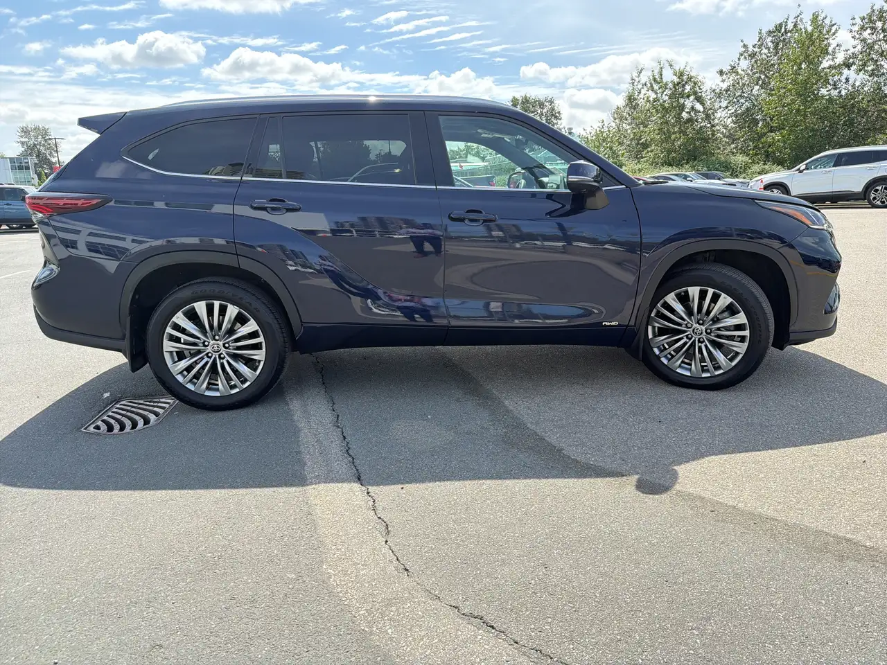 Toyota Highlander снимка Toyota Highlander