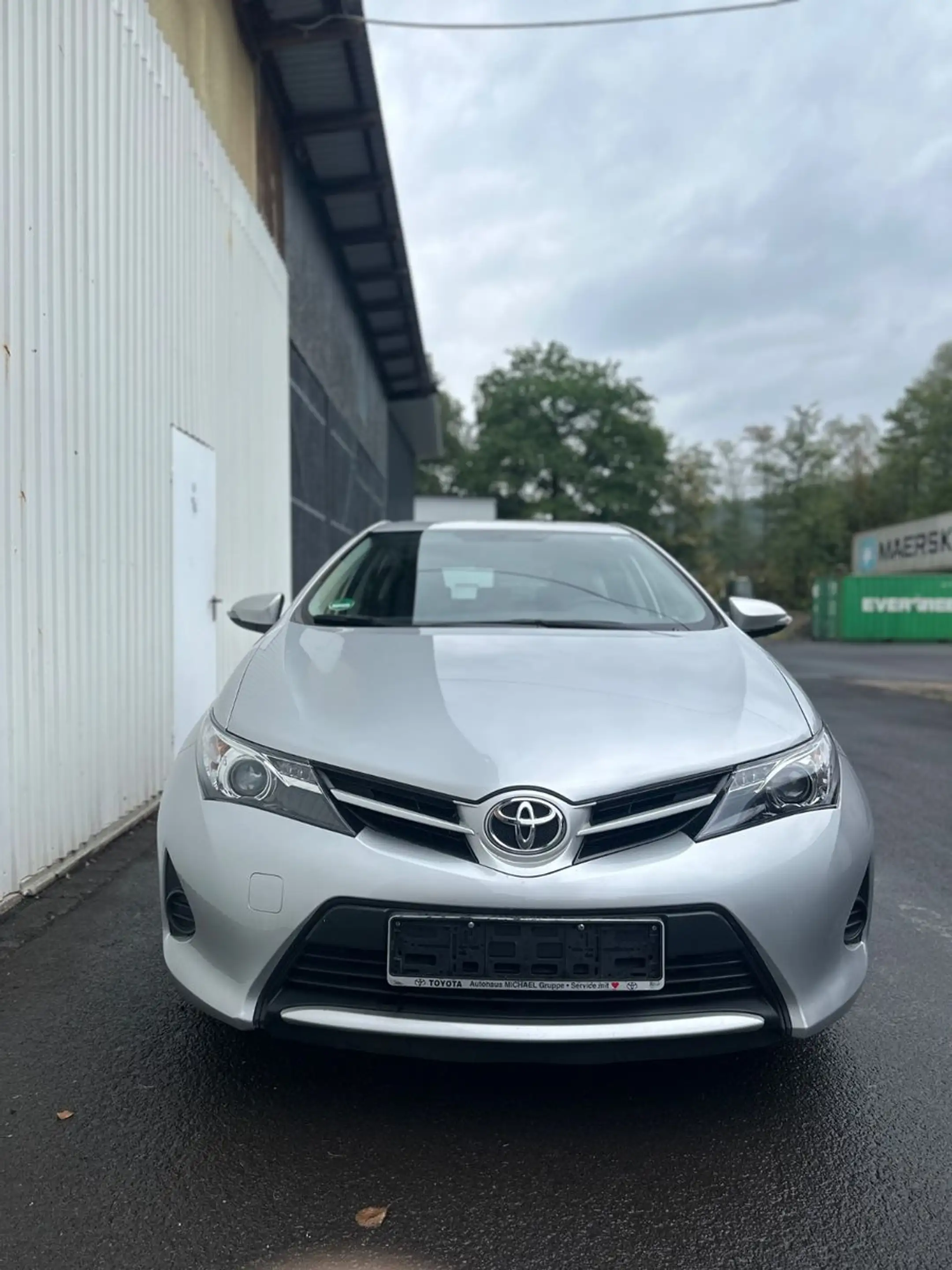 Toyota Auris 1.33-VVT-i 1 Besitzer — photo 2