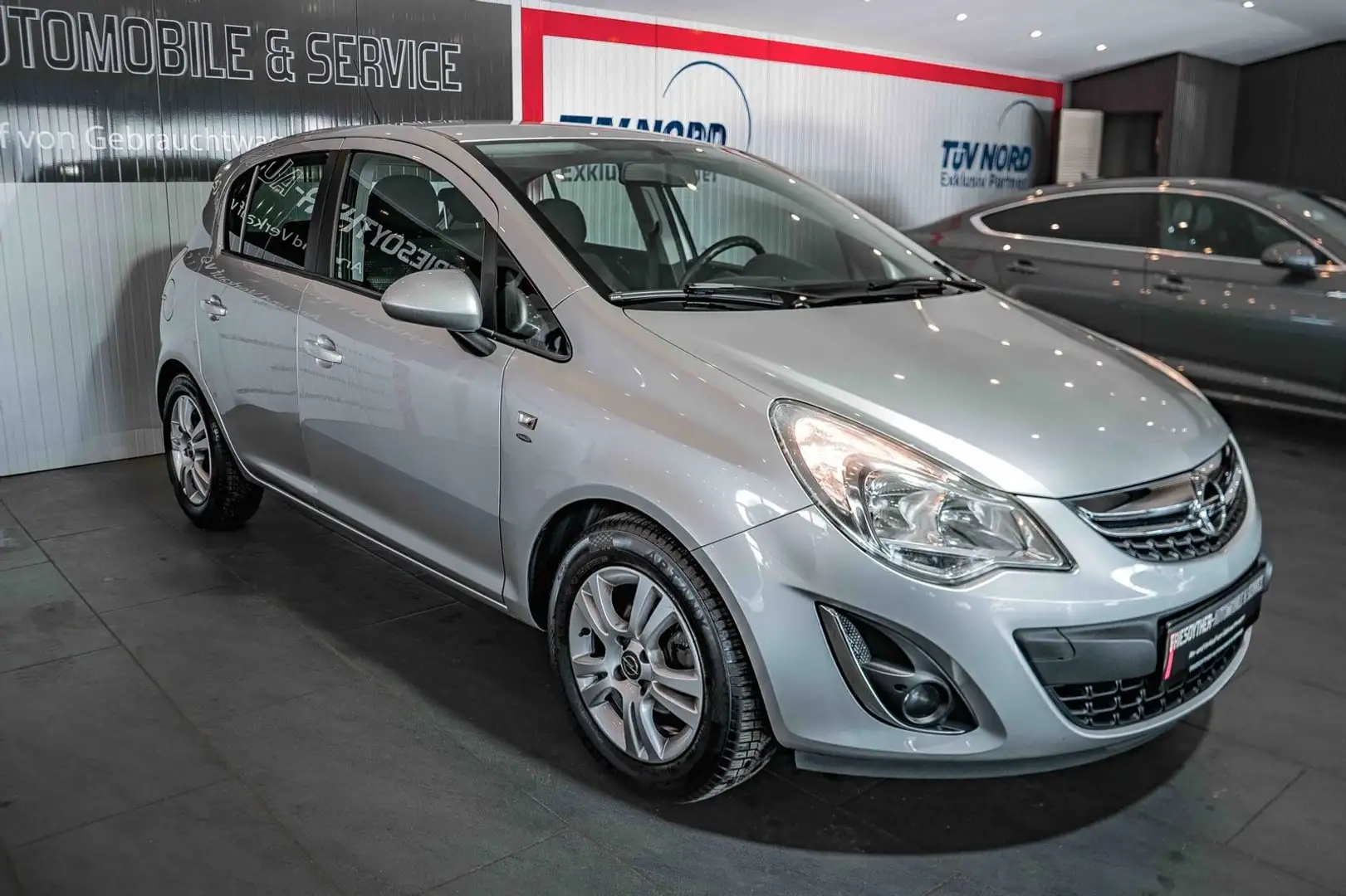 Opel Corsa D 1.2 ecoFlex Satellite Klima Allwetterrei Silber - 2