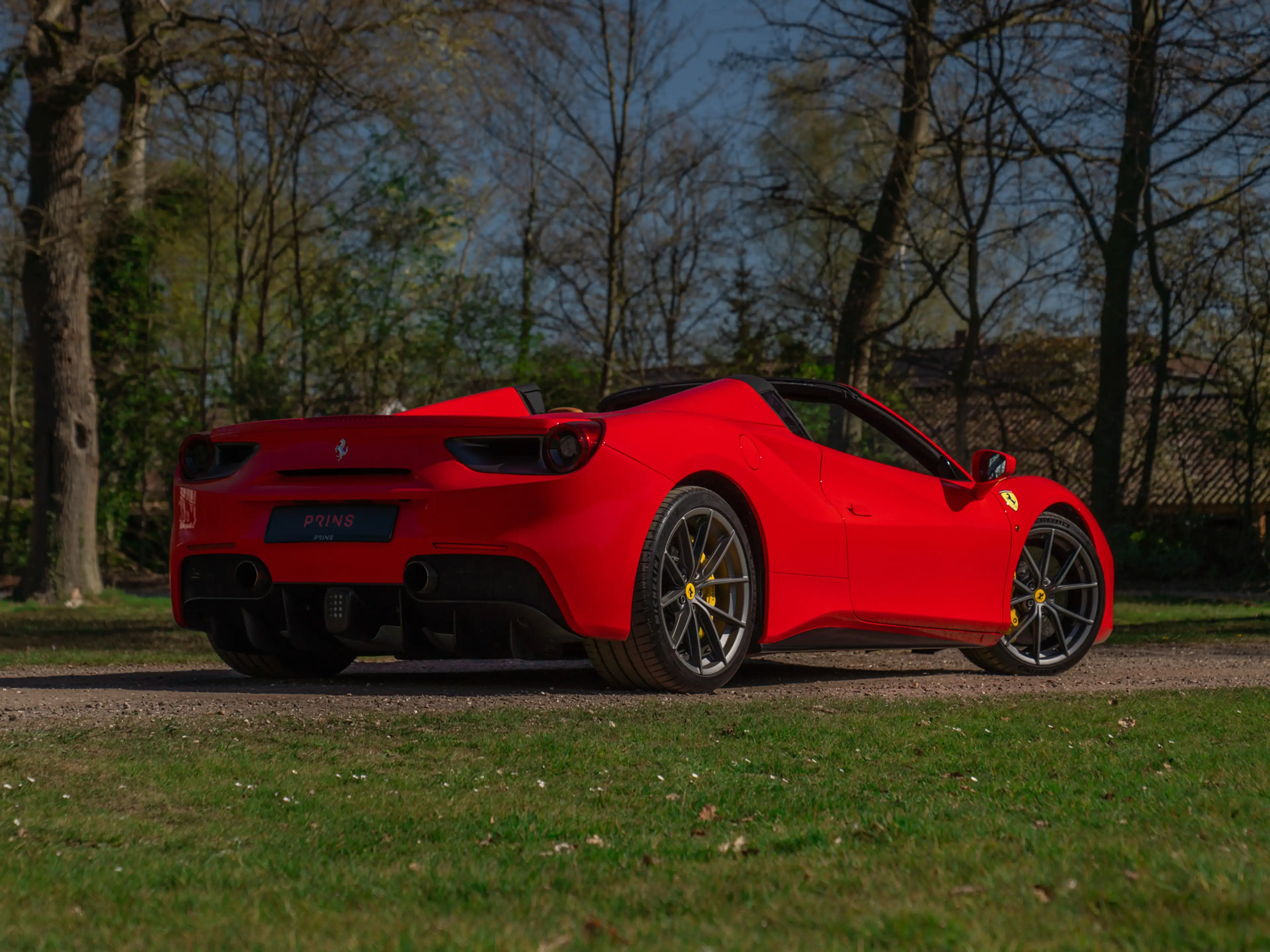 Ferrari 488 Spider | Front-lift | Pista wheels | Carbon stuur — photo 25