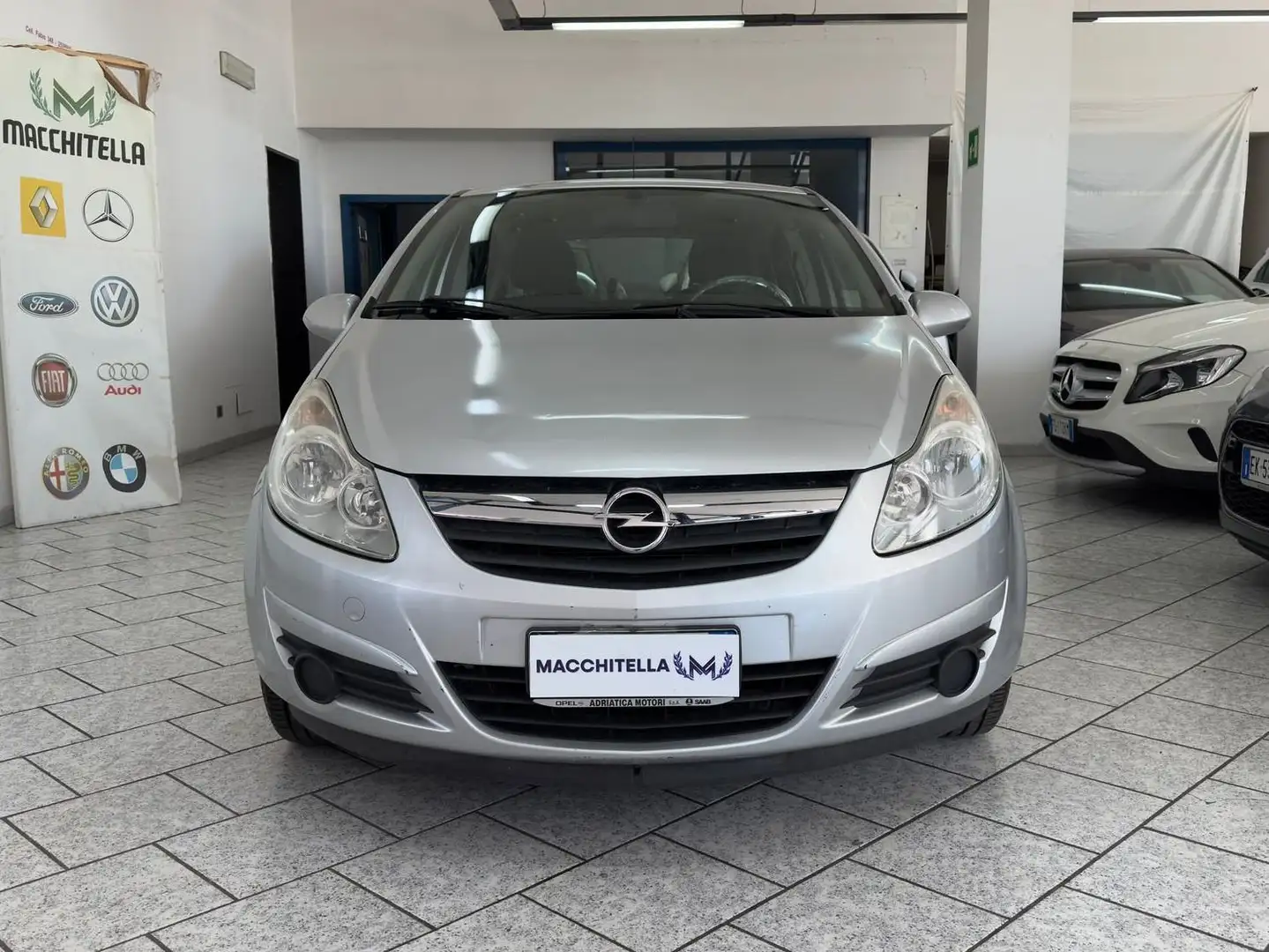 Opel Corsa Corsa 5p 1.2 Club Gpl-tech Gris - 1