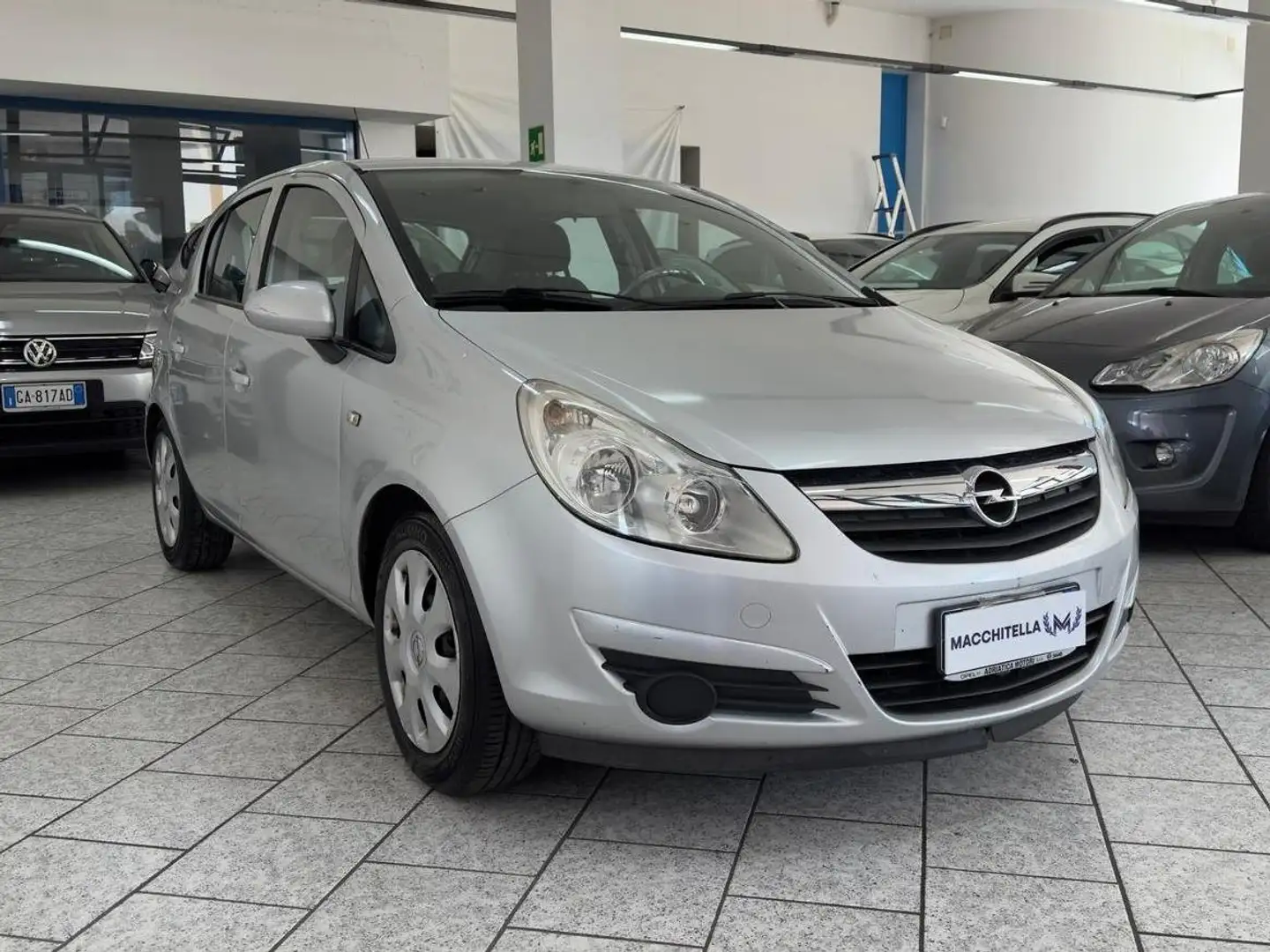 Opel Corsa Corsa 5p 1.2 Club Gpl-tech Gris - 2