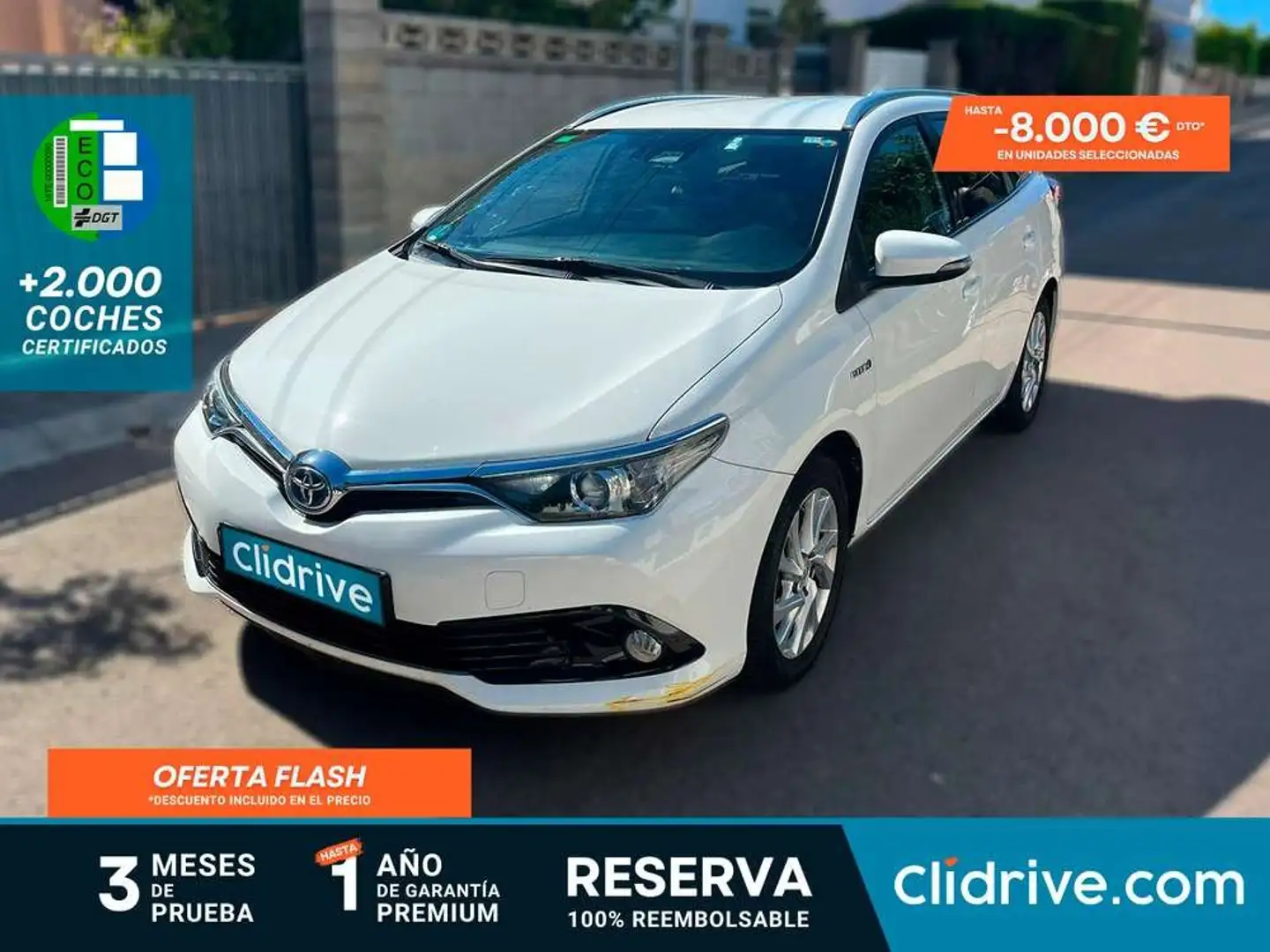 Toyota Auris Touring Sports hybrid 140H Active Blanco - 1