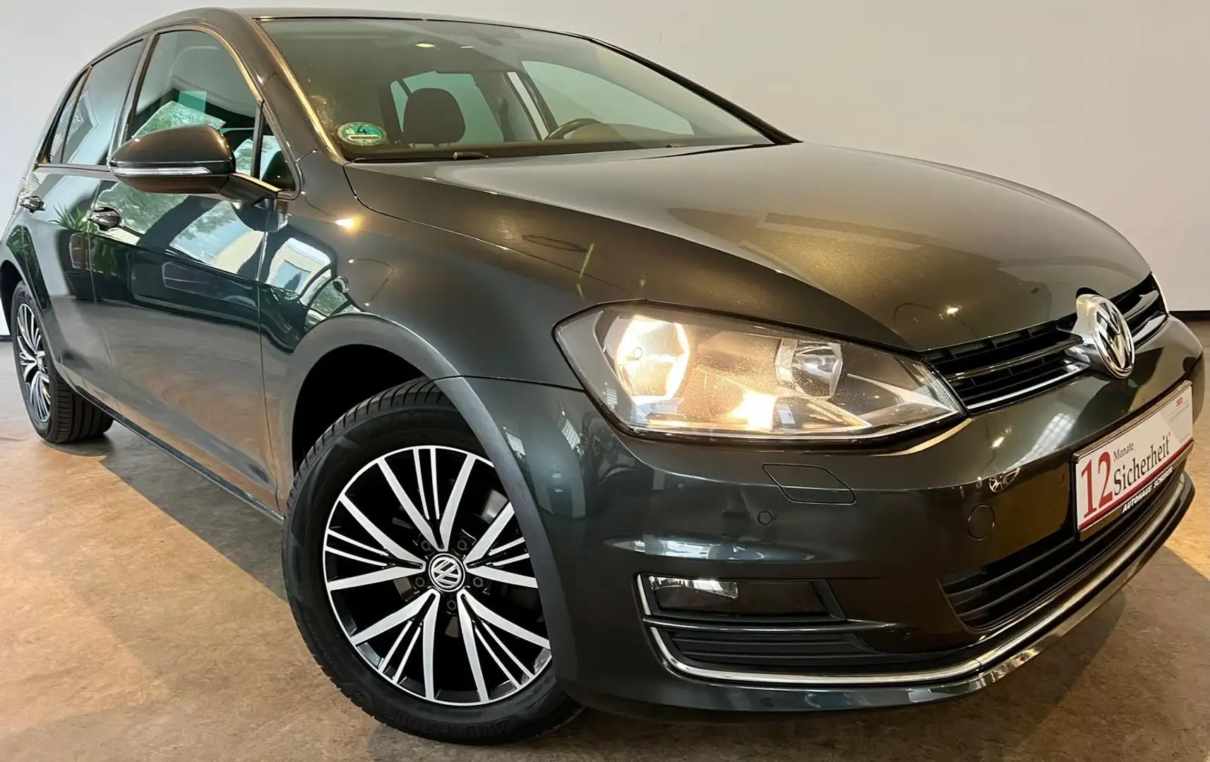 Volkswagen Golf VII Lim. Allstar 1. Hand AHK 2x PDC Shz Grau - 1