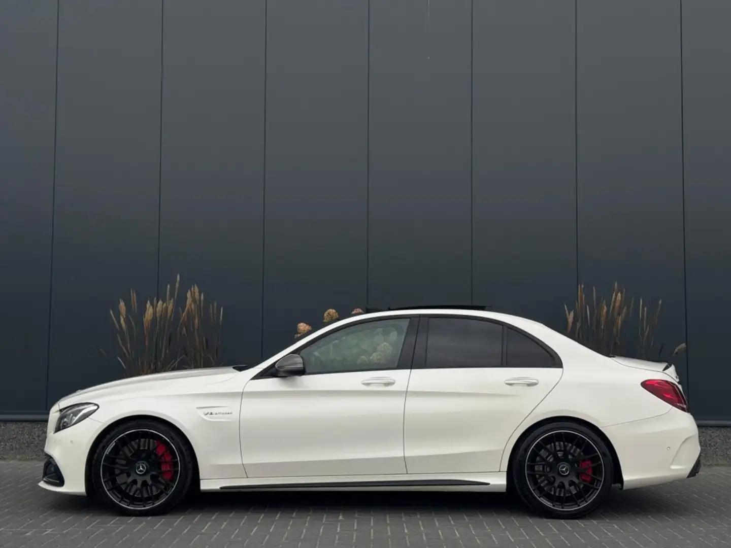 Mercedes-Benz C 63 AMG S Edition 1 FULL PANO NAVI CAMERA LEDER MM SEATS Wit - 2