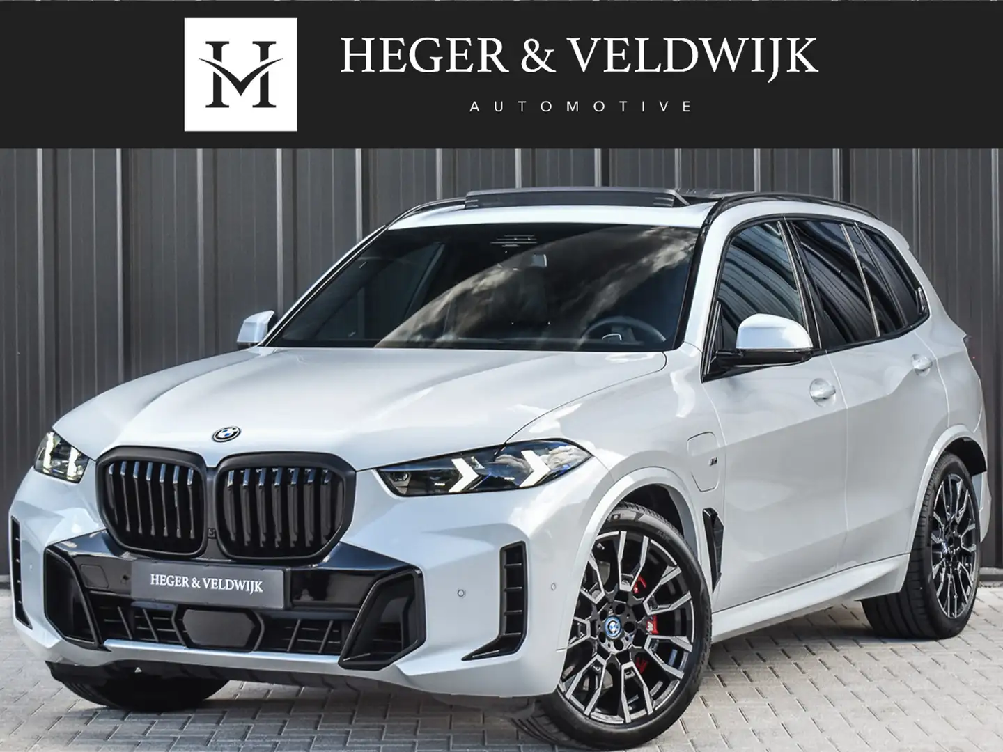 BMW X5 xDrive50e | M-SPORT | PANORAMADAK | LUCHTVERING | Beyaz - 1