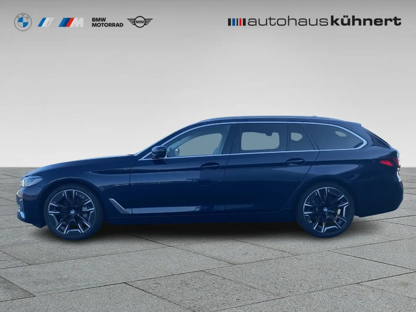 BMW 530 d xDrive Touring LuxuryLine AHK Laser Komfortsitz Blauw - 2