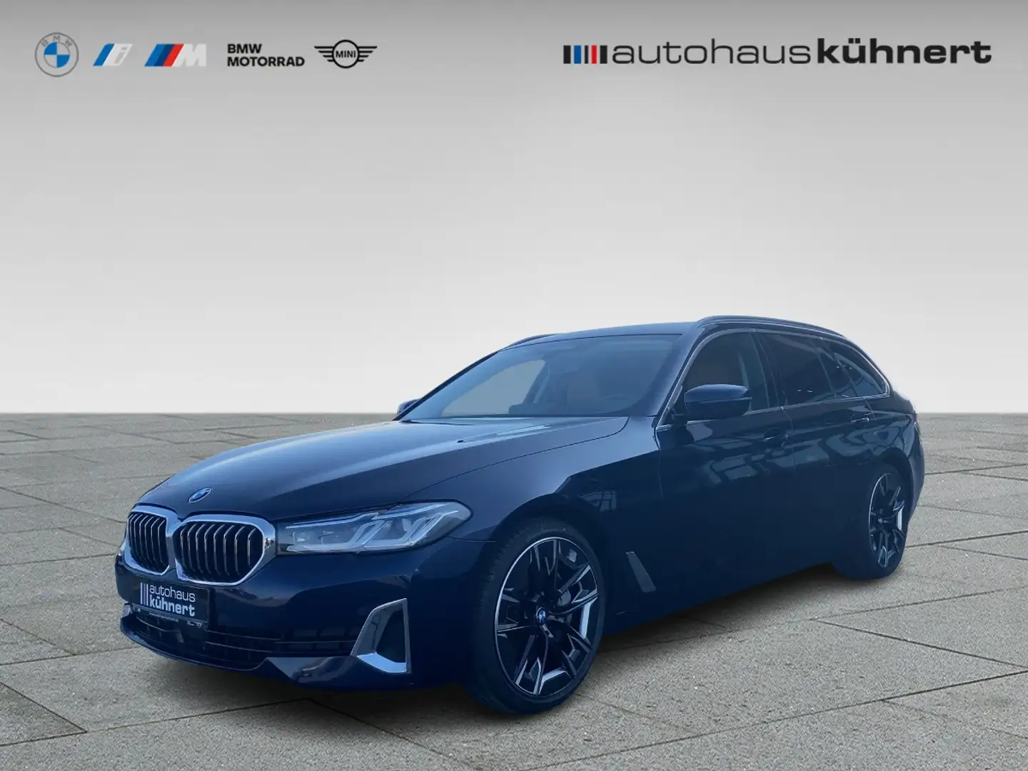 BMW 530 d xDrive Touring LuxuryLine AHK Laser Komfortsitz Blauw - 1