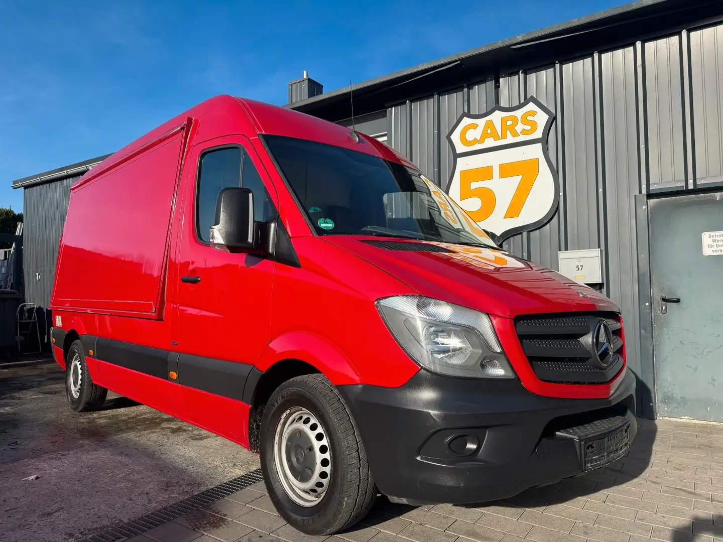 Mercedes-Benz Sprinter Kasten Foodtruck Rot - 1