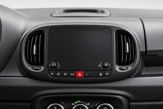 Fiat 500l view 10