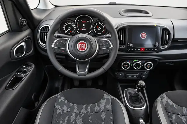Fiat 500l view 6