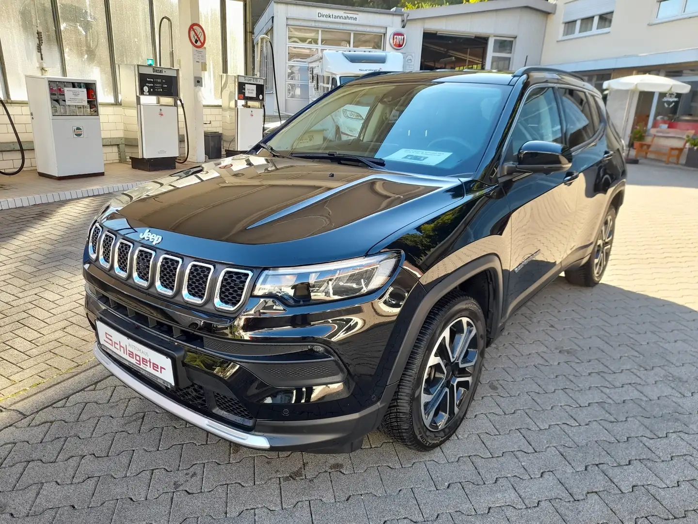 Jeep Compass e-Hybrid Limited 1.5 GSE Schwarz - 1