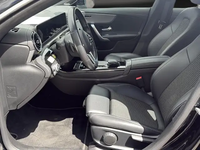 Mercedes-Benz Cla view 13