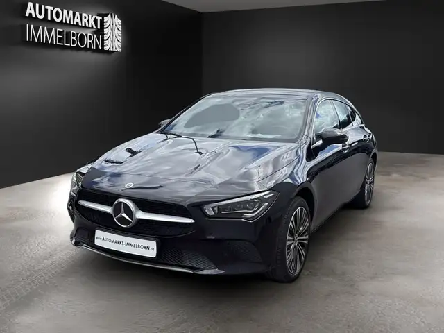 Mercedes-Benz Cla view 3