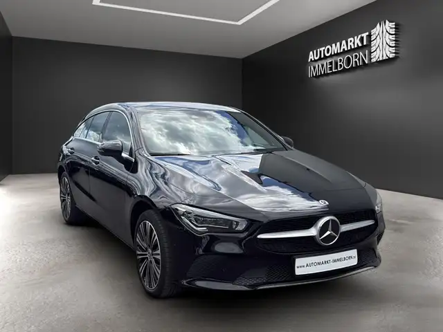 Mercedes-Benz Cla view 2