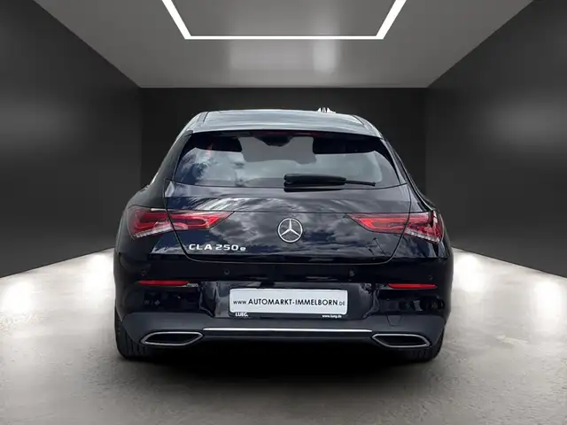 Mercedes-Benz Cla view 9