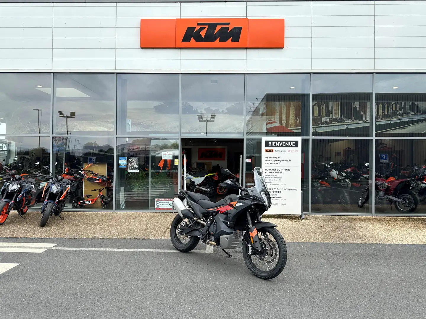 KTM 790 Adventure Noir - 2