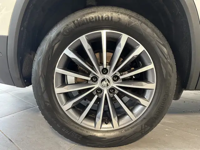 Skoda Kodiaq view 3