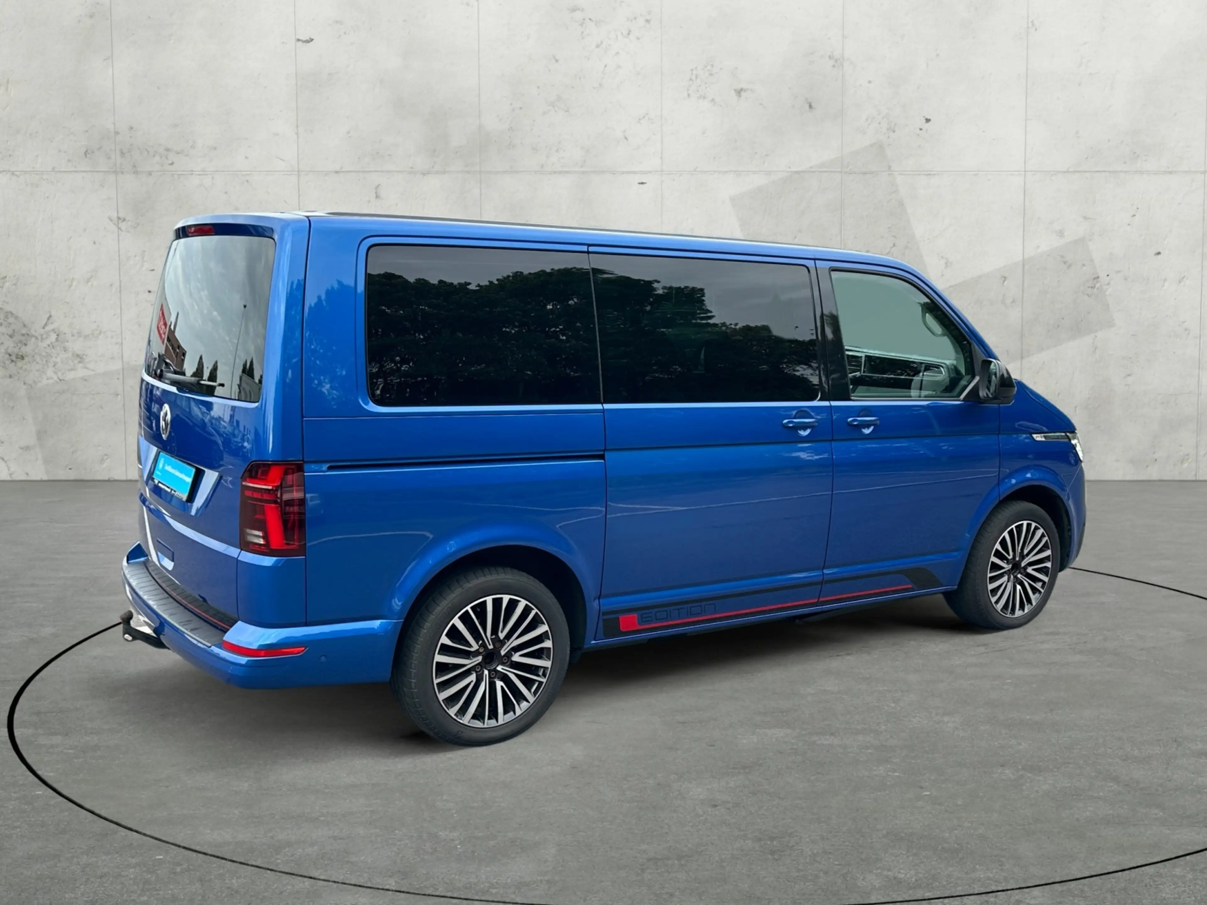 Volkswagen T6.1 Multivan 2.0 TDI DSG EDITION +AHK +LED +ACC +RKAM +LEDER + — photo 6