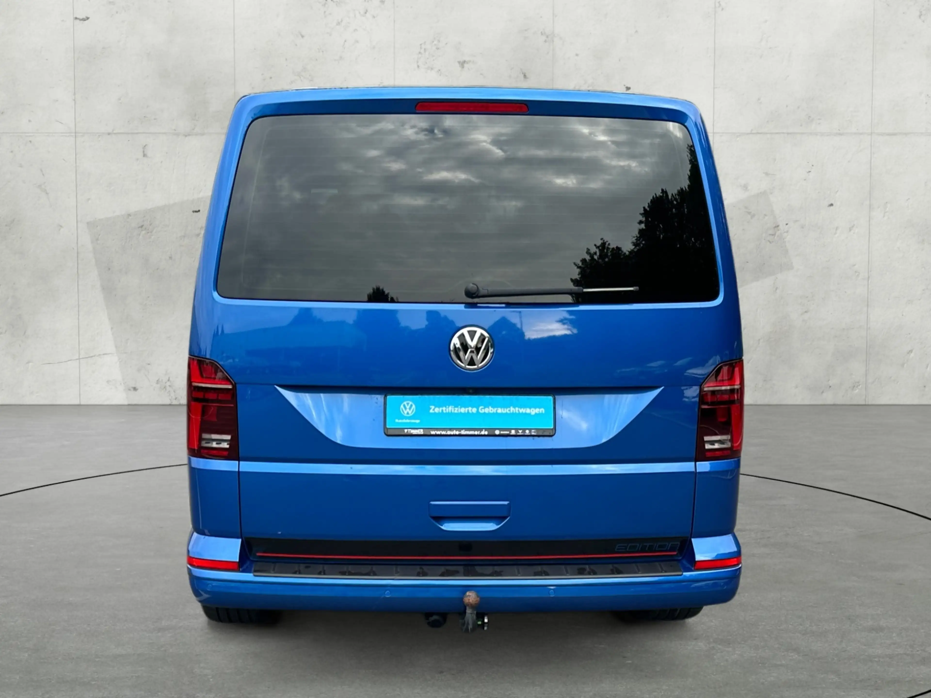 Volkswagen T6.1 Multivan 2.0 TDI DSG EDITION +AHK +LED +ACC +RKAM +LEDER + — photo 5